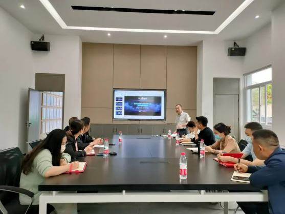 拽緊“牛鼻子” 實現“開門紅” ——沃輪電氣首季銷售培訓暨動員大會 拽緊“牛鼻子” 實現“開門紅” ——沃輪電氣首季銷售培訓暨動員大會