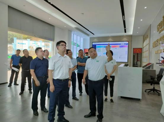 自貢市委常委、常務(wù)副市長肖冰東 蒞臨沃輪電氣調(diào)研指導(dǎo)工作