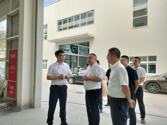 自貢市委常委、常務(wù)副市長肖冰東 蒞臨沃輪電氣調(diào)研指導(dǎo)工作