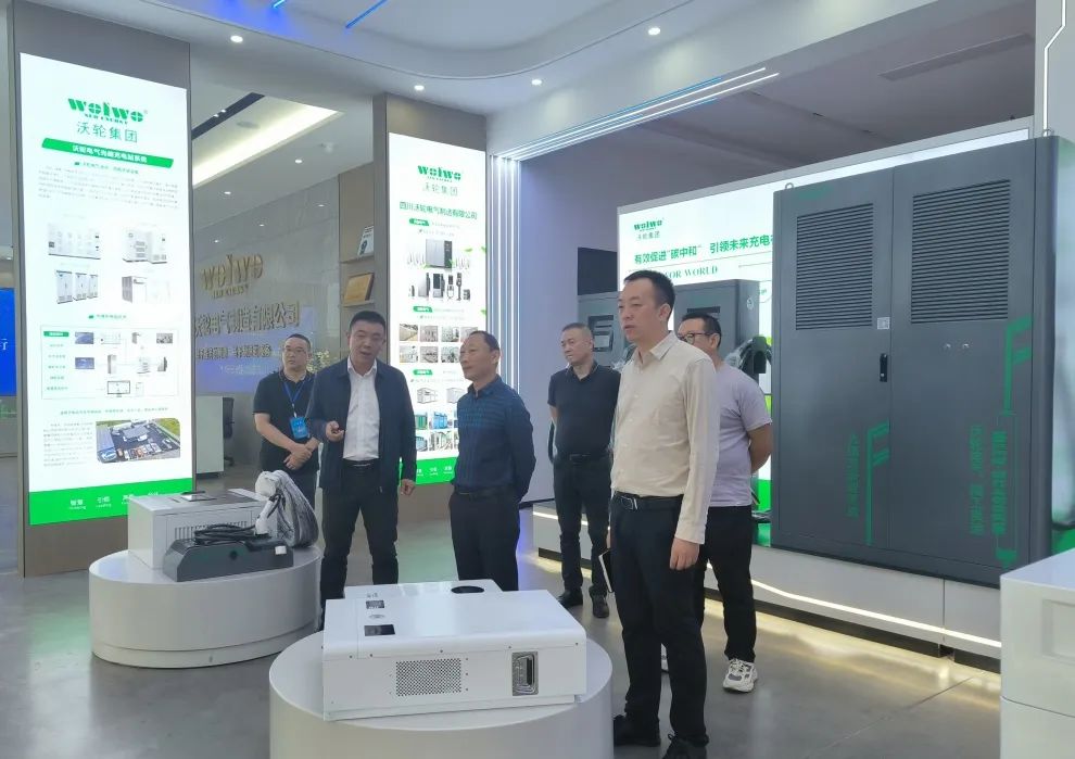 【校企合作】自貢職業技術學校副校長劉貽超一行蒞臨沃輪電氣開展校企合作交流 【校企合作】自貢職業技術學校副校長劉貽超一行蒞臨沃輪電氣開展校企合作交流